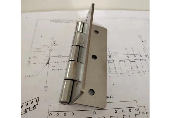 Alternative Stretch-resistant Blum 110 Hinges